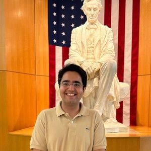 Meet your Posher, Saham